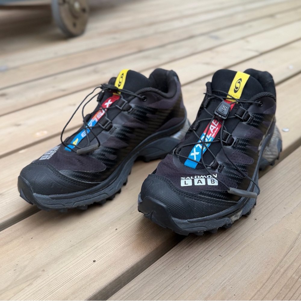 Salomon XT4 black and silver barely used